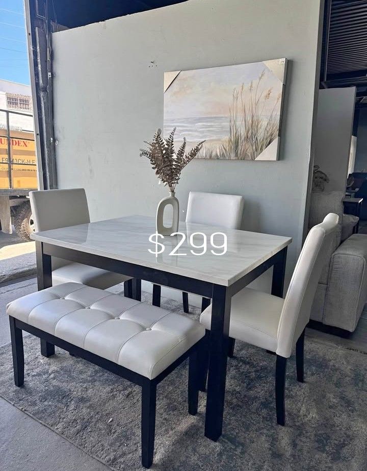 Beautiful 5-Pc White Dining Set ✅ No Tax ✅
