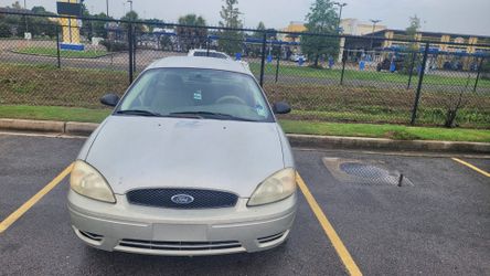 2006 Ford Taurus