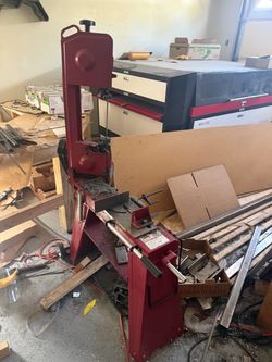 Band saw
