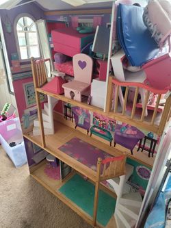 5'0 ft tall doll house
