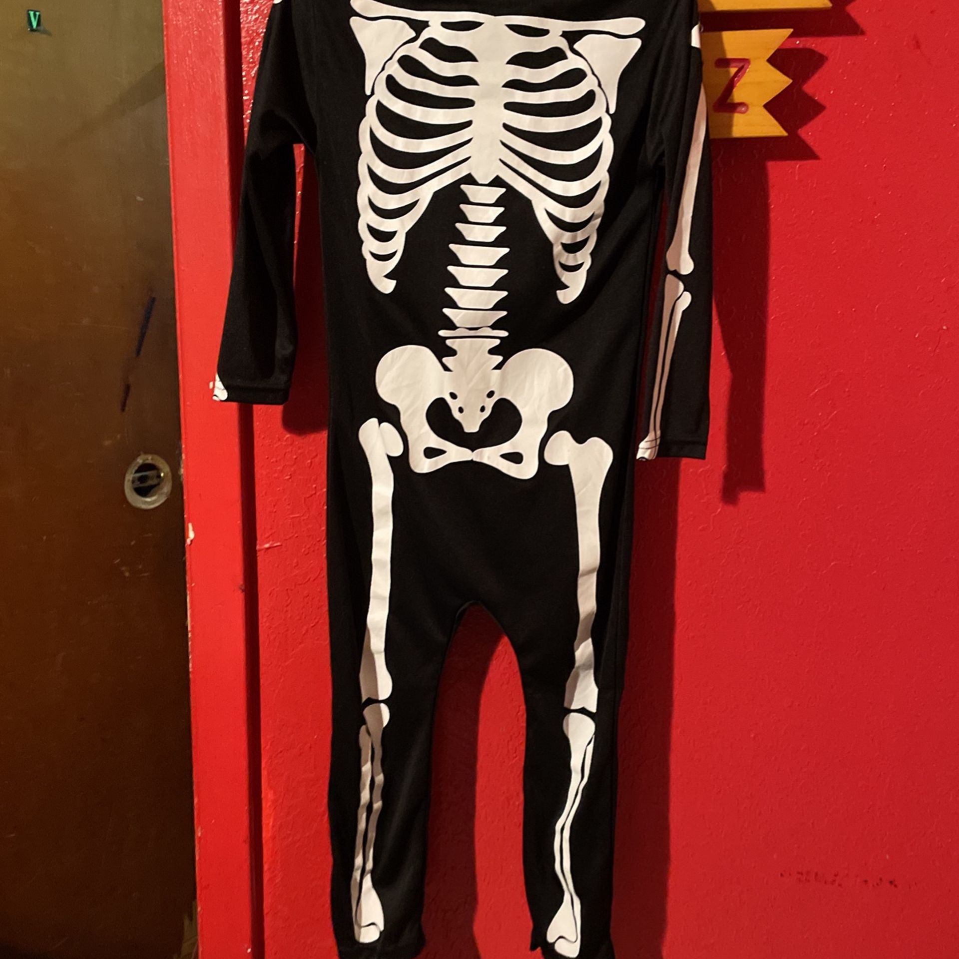 Selling Used Once Halloween Costume Size 4