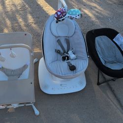 4moms Mamaroo Multi-Motion Baby Swing