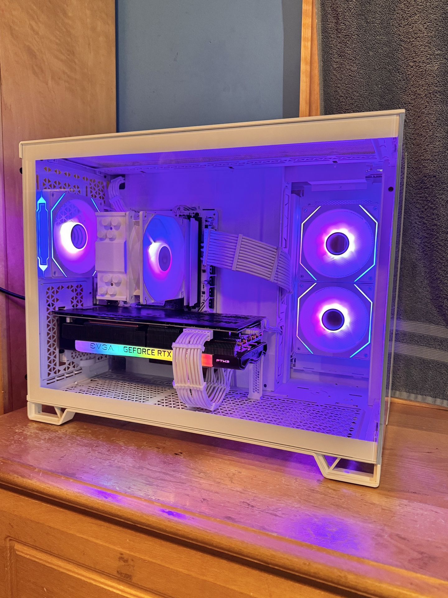 White RTX Nvidia Gaming PC - Windows 11 Pro, Ryzen 7, 1TB NVMe, RGB