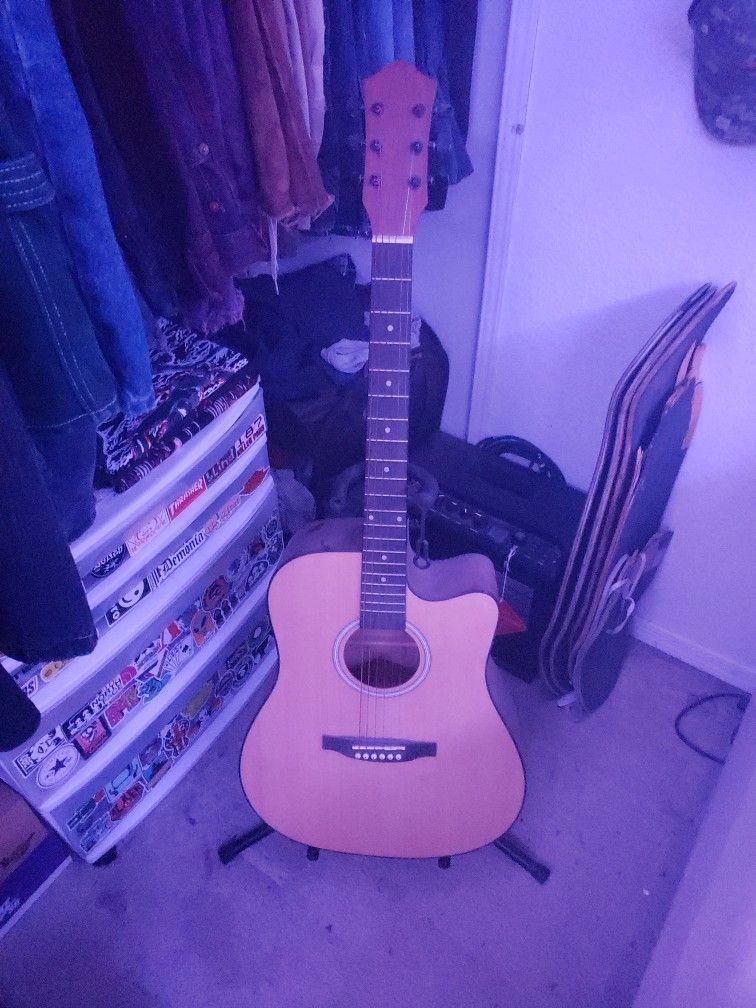 guitar, stand, case, strap, extra strings