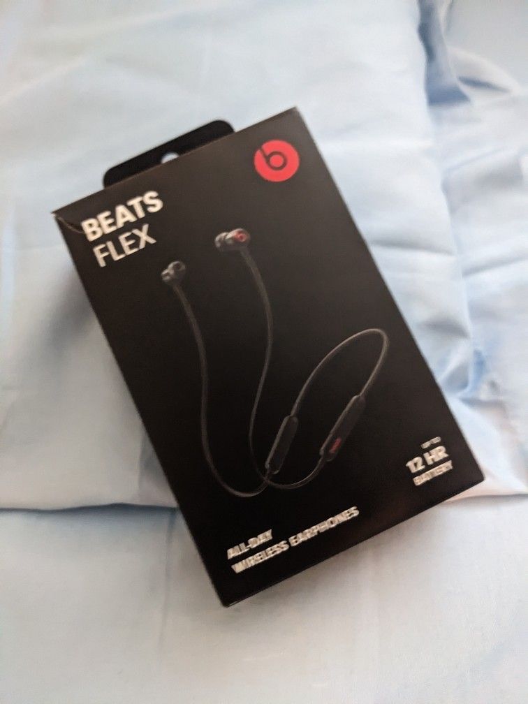 Beats By Dre Flex "New Condition"