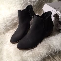 Kensie Gerona suede ankle bootie
