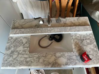 Bathroom vanity