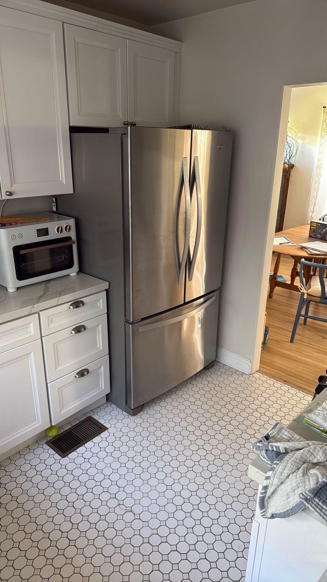 Whirlpool Refrigerator with Ice Maker