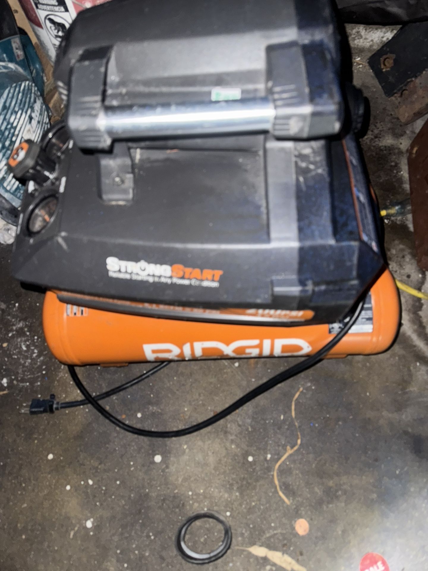 Ridgid 200 Psi Quiet Compressor 