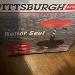 Roller Seat 