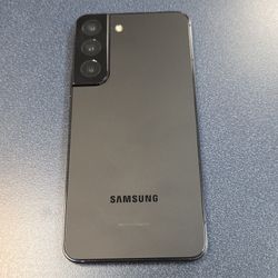 Samsung Galaxy S22 with Mag Safe Case