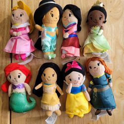 8 DISNEY PRINCESS (READ BEFORE MESSAGING) ***SEE OTHER POSTS***