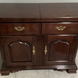 Thomasville Cherrywood Buffet/Sideboard w/Flip-top