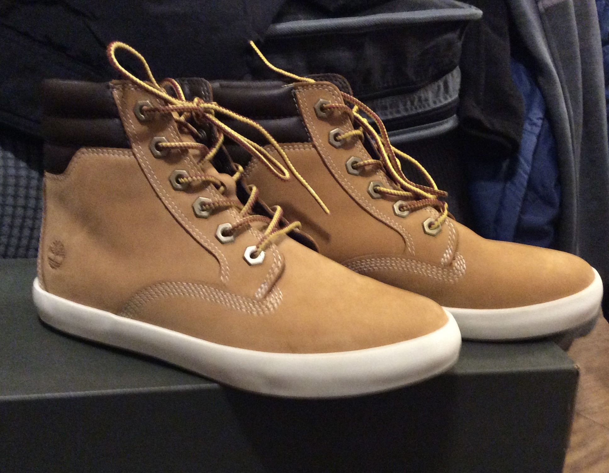 TIMBERLAND BOOTS WOMEN NEW SIZE COLOR BEIGE