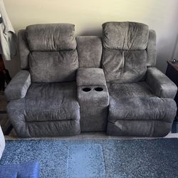 Dual Recliner Love Seat Couch 