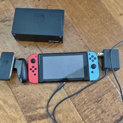 Nintendo Switch 