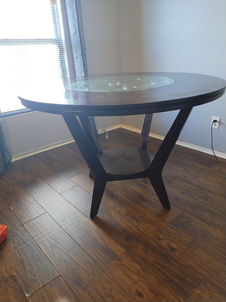 Dining Room Table 