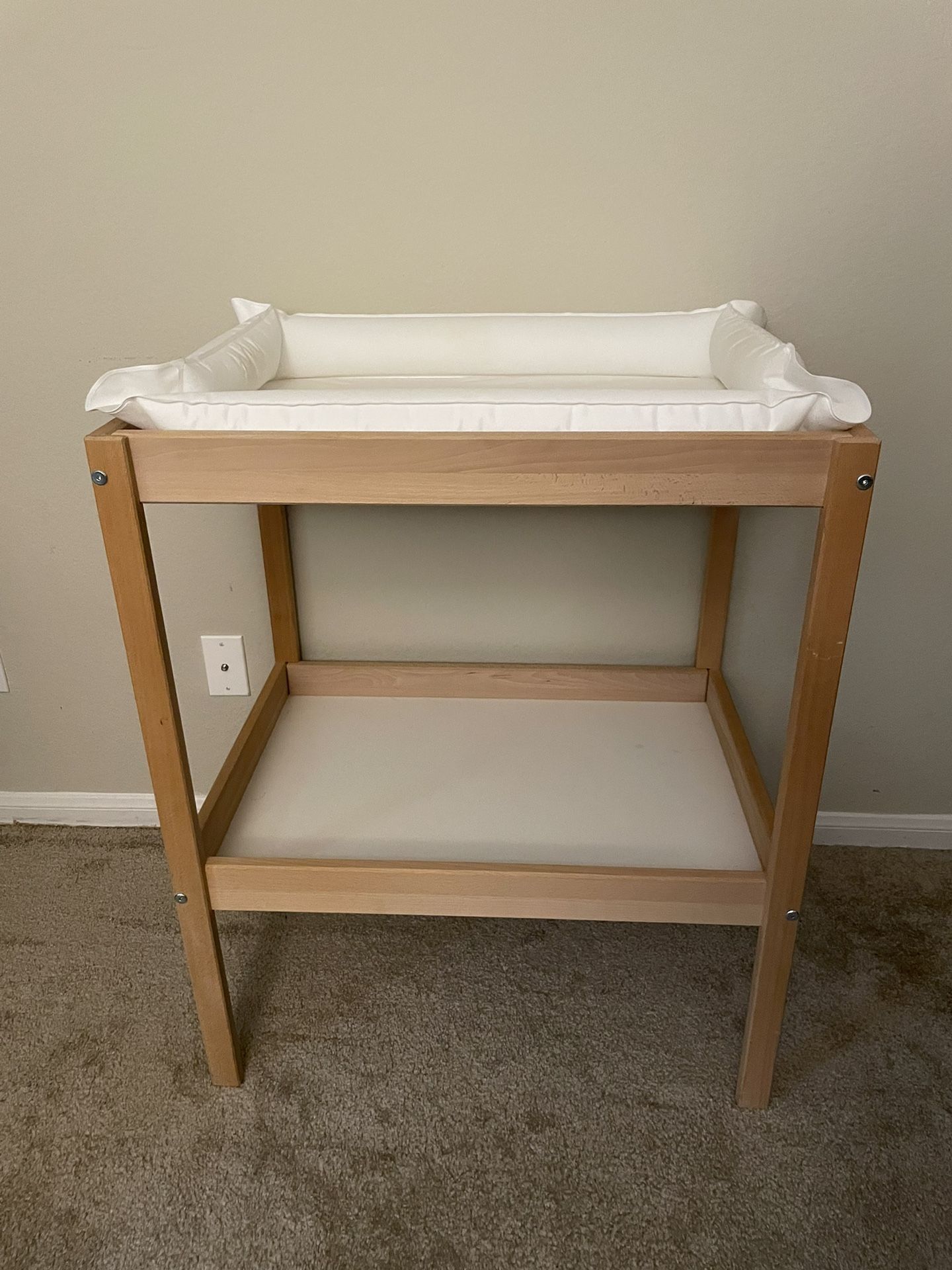 IKEA SNIGLAR Changing Table