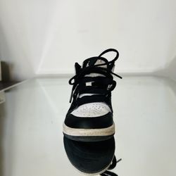 Jordan 1 Mid White Ghost