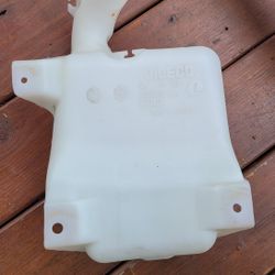 08-12 CHEVY MALIBU Windshield Washer Resevoir Bottle Used