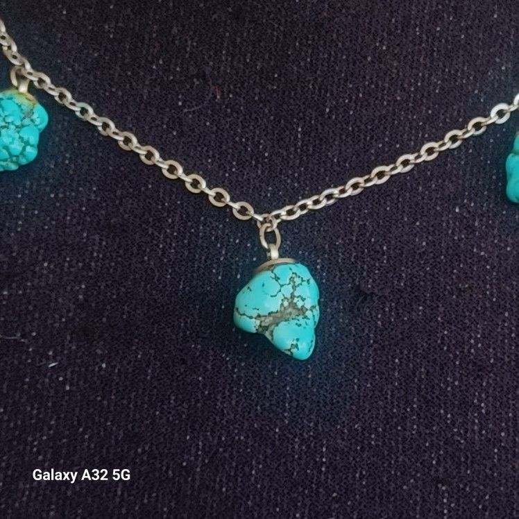 Vtg.Rare Native Sterling Silver Turquoise Nuggets Necklace- 18in.