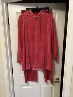 Cabi Women’s Hooded Jacket And Pants