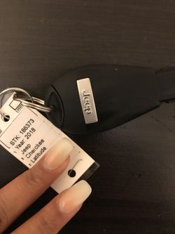 18 Jeep Cherokee fob brand new