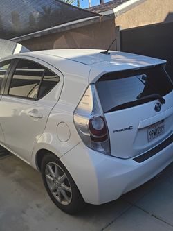 Toyota Prius c 2012