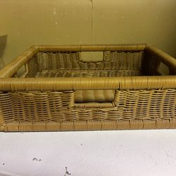 Large wicker basket 20" x 16"