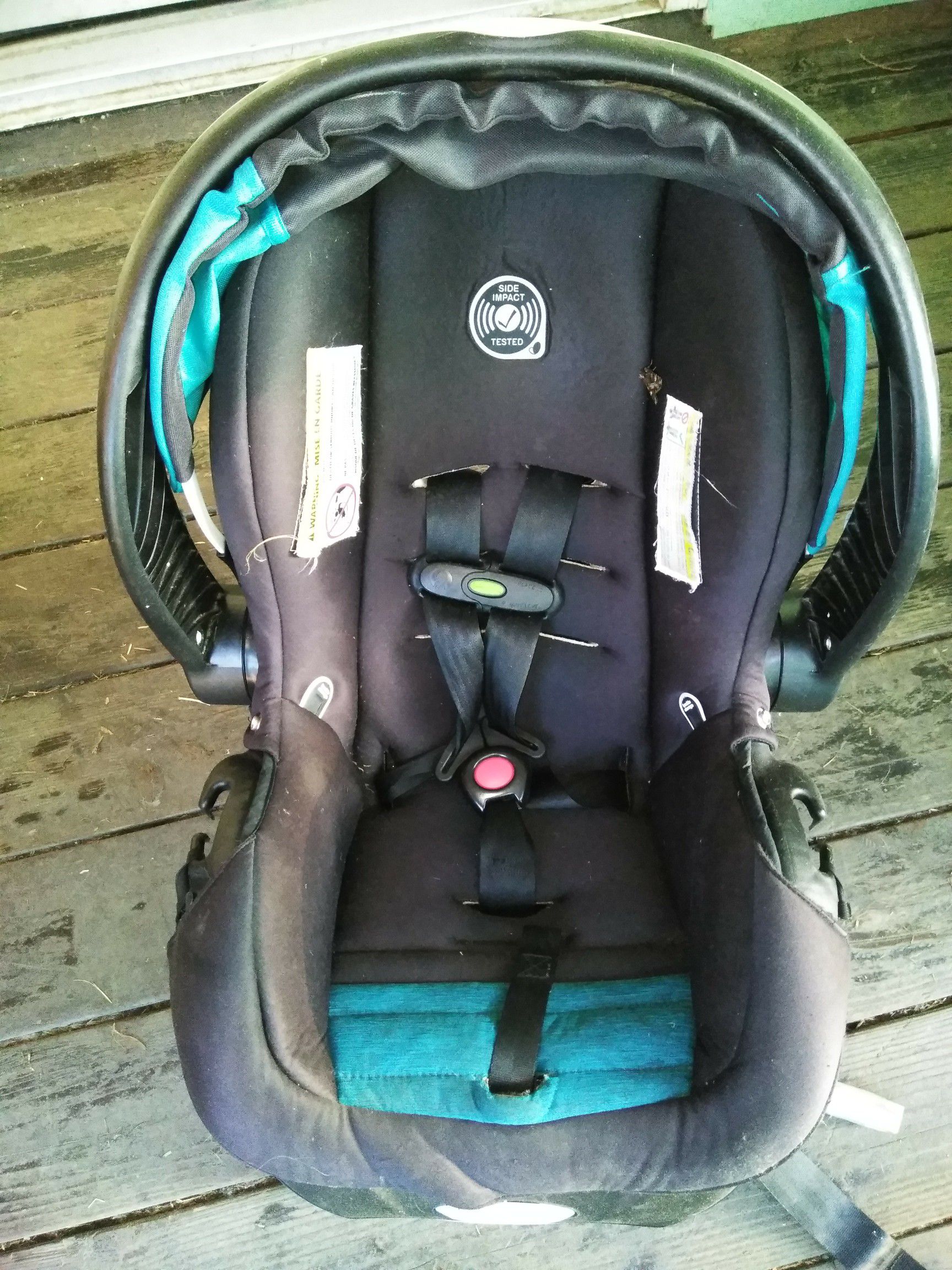 Evenflo infant car seat retail $189 asking $50