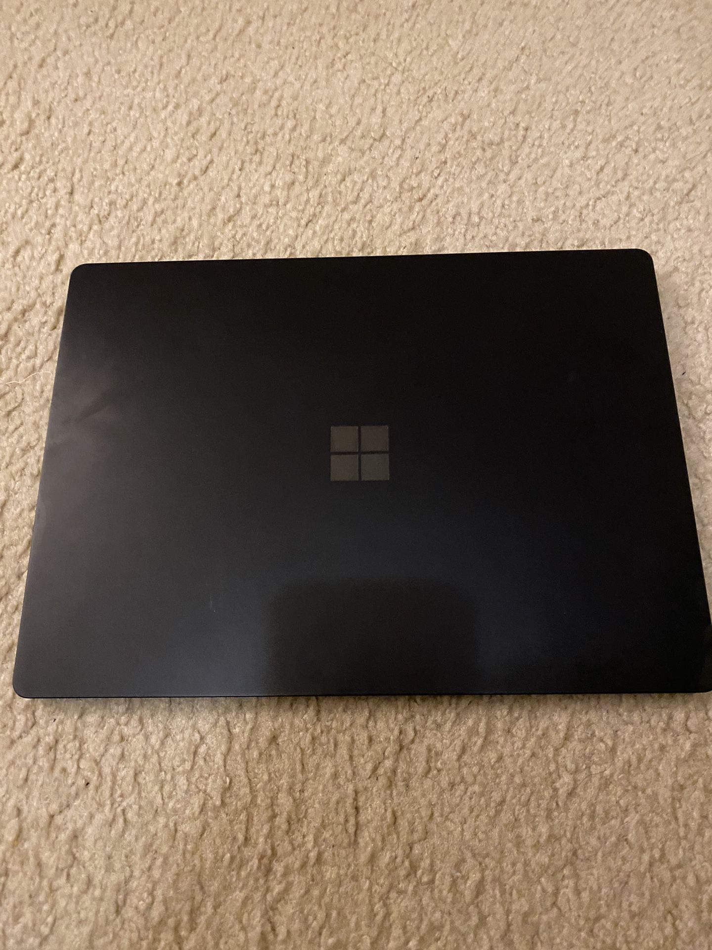 Surface Laptop 2 13 inches i5 256GB