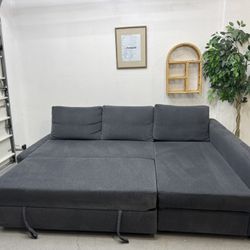 Sectional Sofa ( Delivery Available)