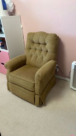 La-Z-Boy Lyndon rocker recliner