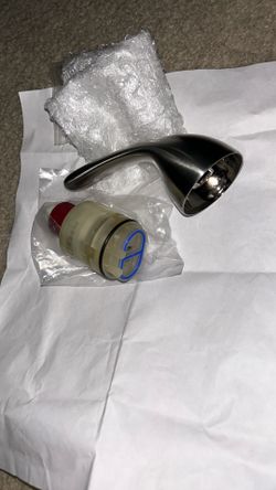 Glacier Bay Tub, Faucet Mechanism, And Handle. 