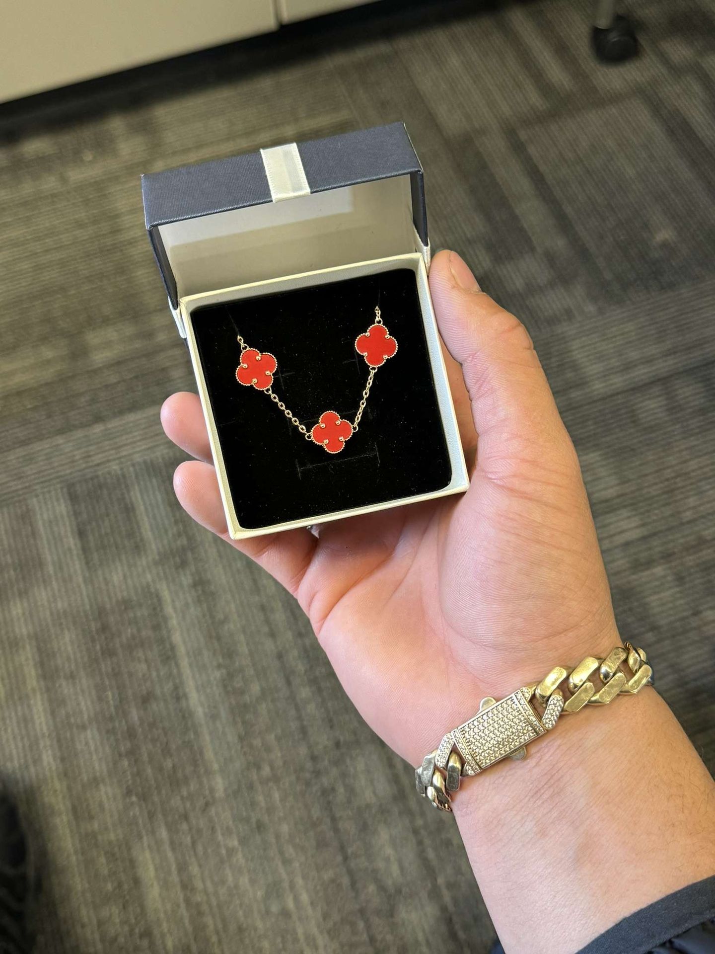 14k Gold Van Cleef