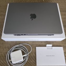 Apple Macbook AIR M2, 8GB, 2022