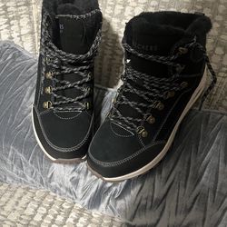 Sketchers Rugged Winter Boots