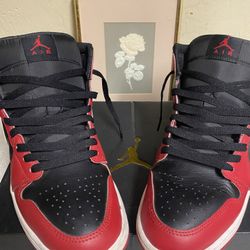 Air Jordan 1 Mid