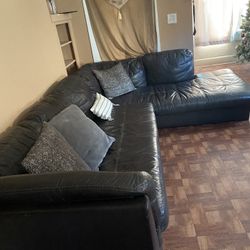 Dark Brown Used Leather Sofa In Good Condition