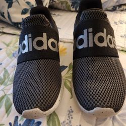 Boys Adidas Shoes Size 4.5 Y