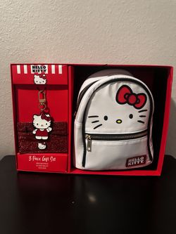 Hello Kitty 3-piece Gift Set With White Backpack
