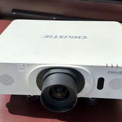 CHRISTIE LW401 Projector