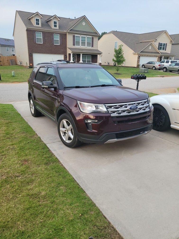 2018 Ford Explorer