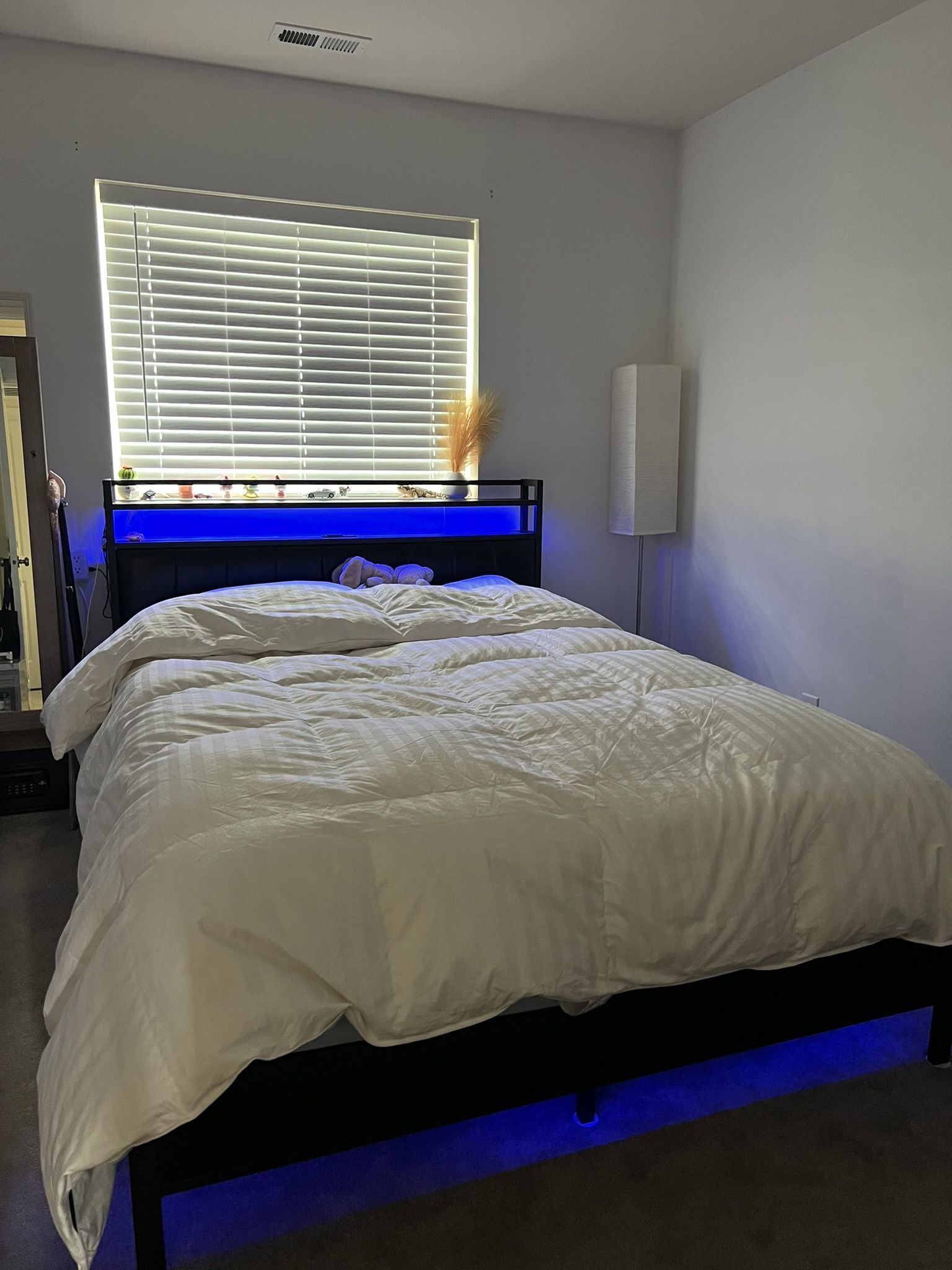 Queen Bed Frame 
