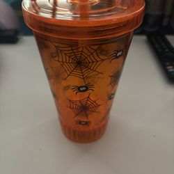Cups 