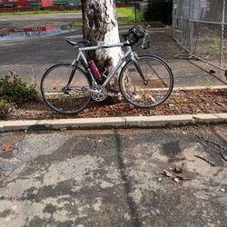 700 Series Trek 2100 DCLV Carbon ZR Custom alloy