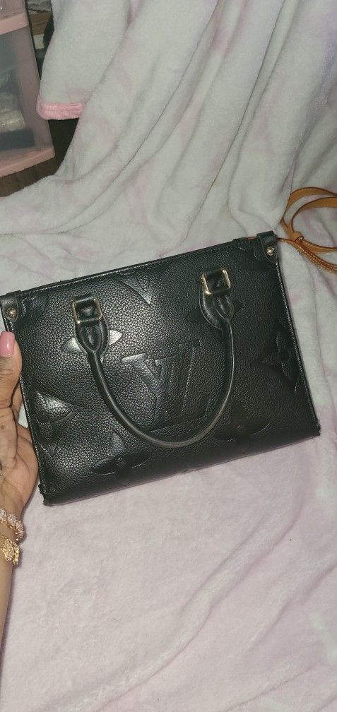AUTH Louis Vuitton ONTHEGO Bag