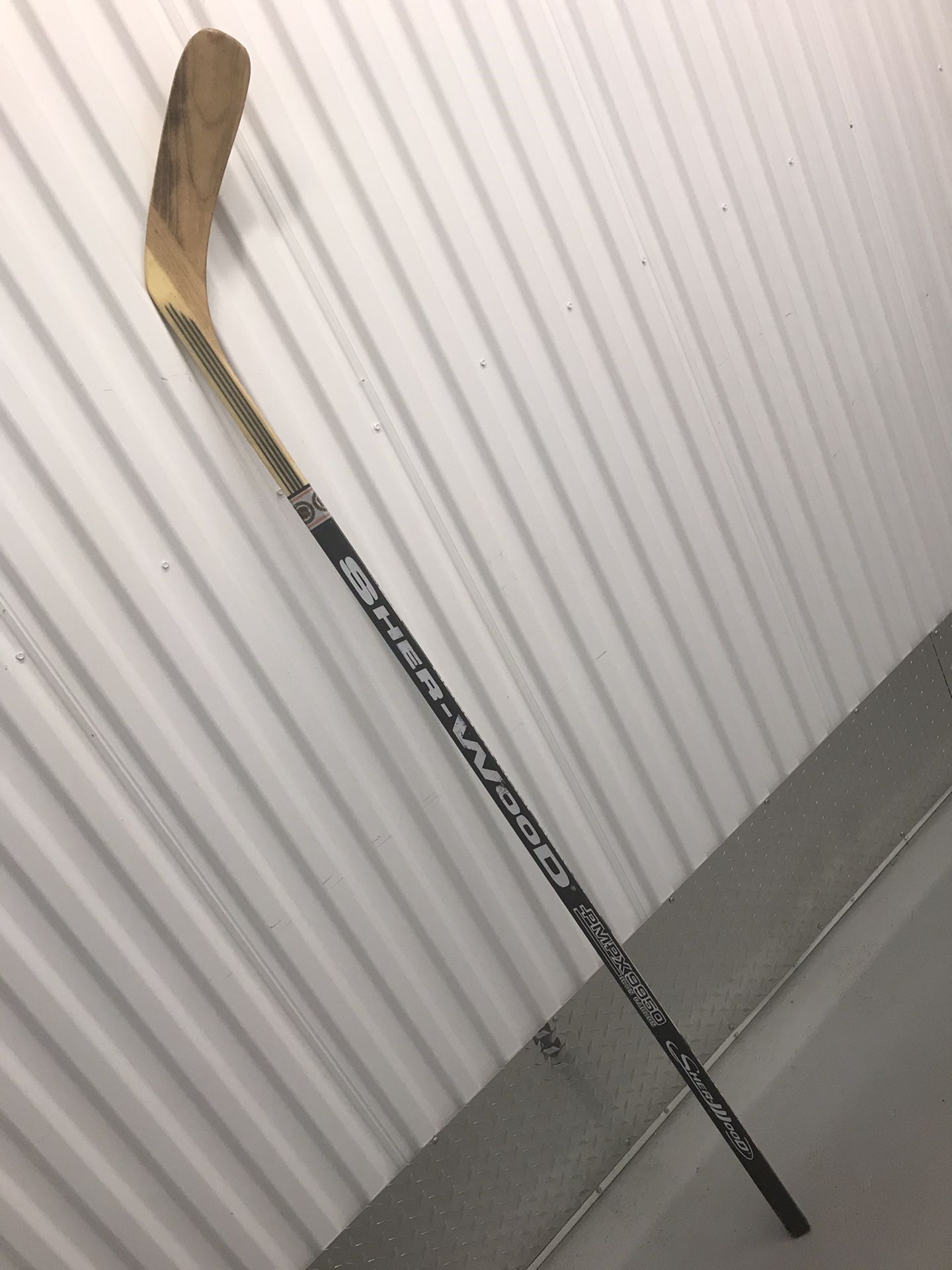 SHERWOOD PMPX 9950 Iron Carbon Hockey Stick 66” (like New)