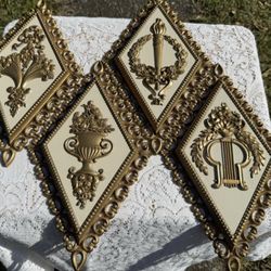 1970s Homoco Gold Grecian High End Looking Regal Hollywood  Decor 