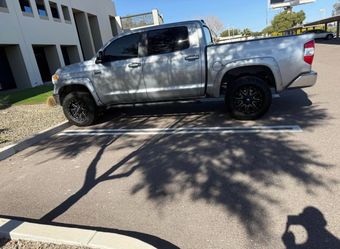 2015 Toyota Tundra CrewMax · SR5 Pickup 4D 5 1/2 ft